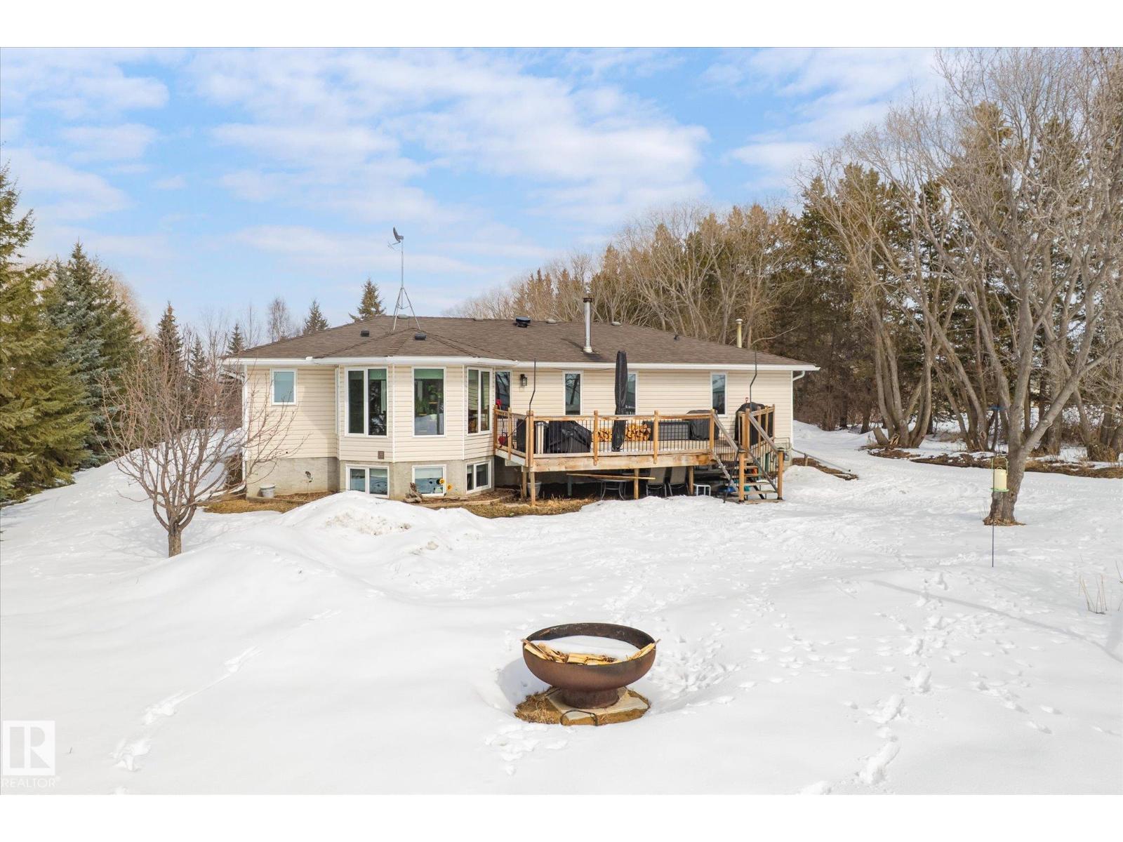 24327 SH 651, Rural Sturgeon County