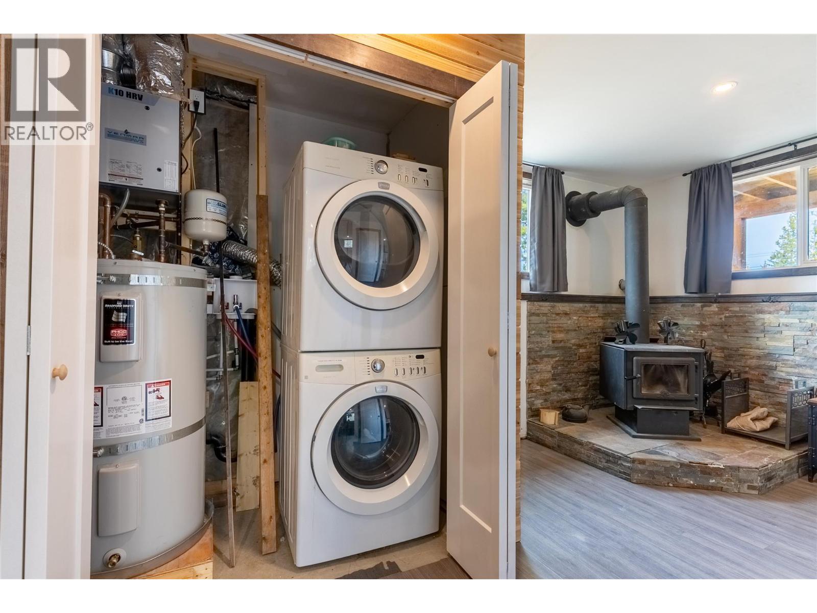 3888 LOOKOUT DRIVE - 21