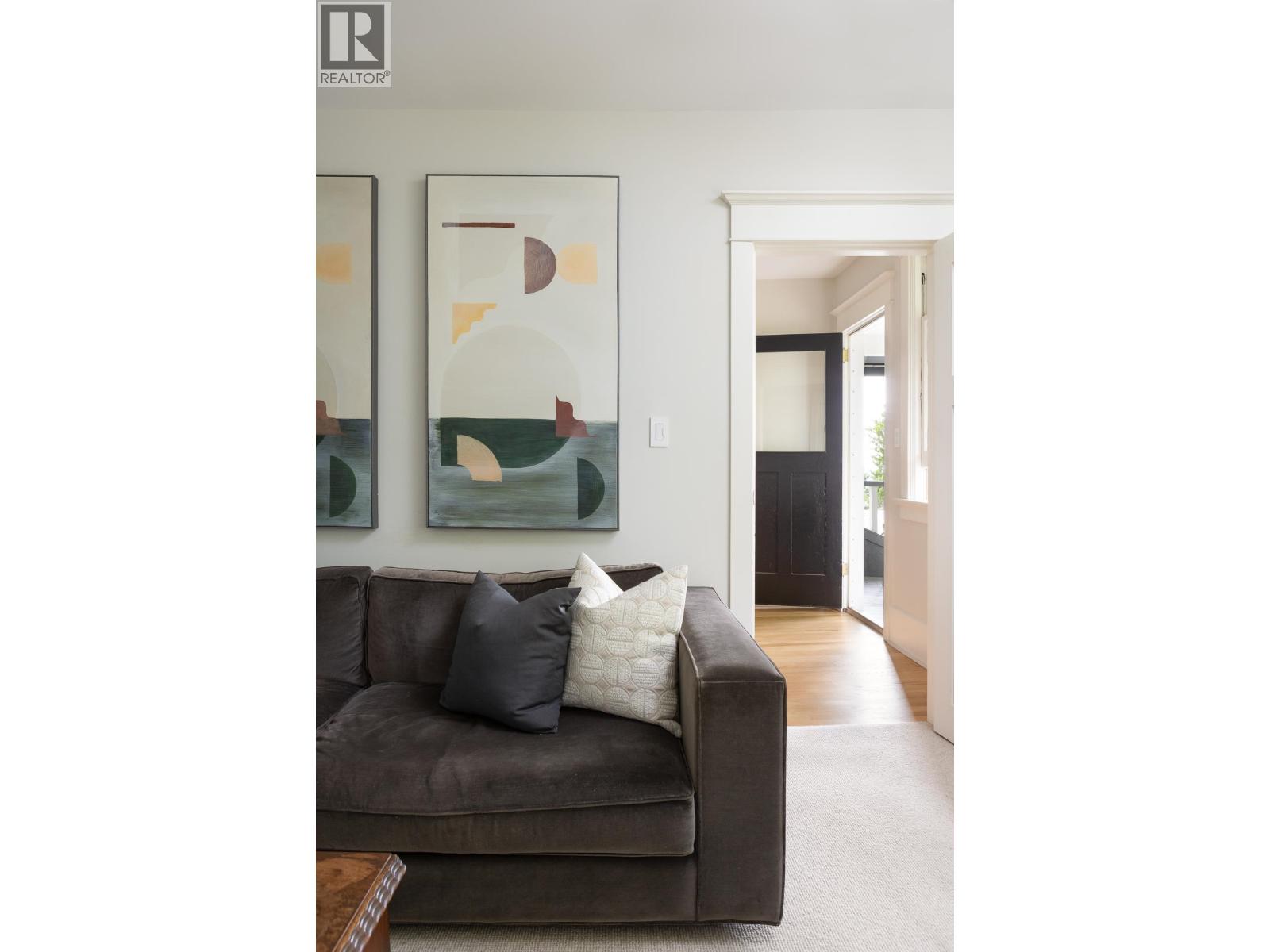 3545 DOWSLEY COURT, North Vancouver