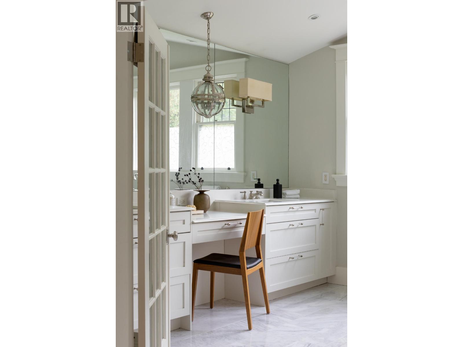 3545 DOWSLEY COURT, North Vancouver