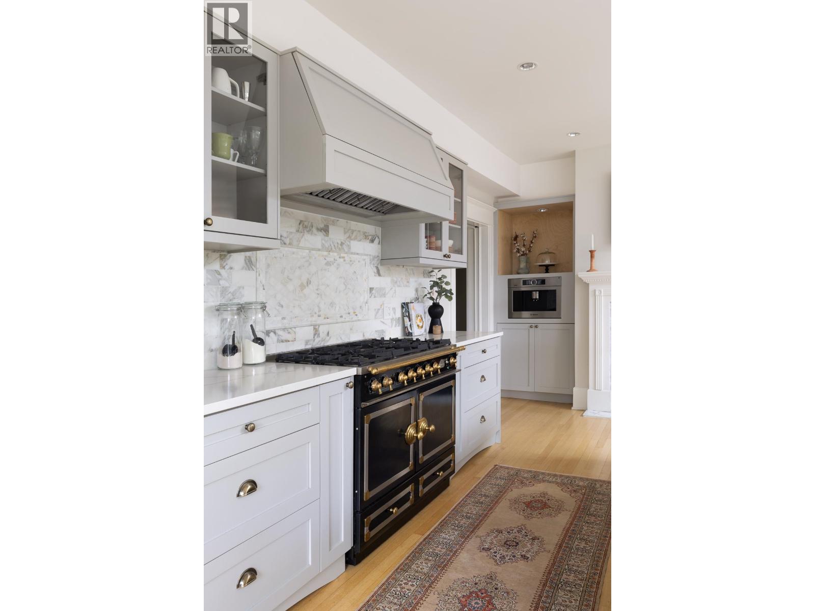 3545 DOWSLEY COURT, North Vancouver