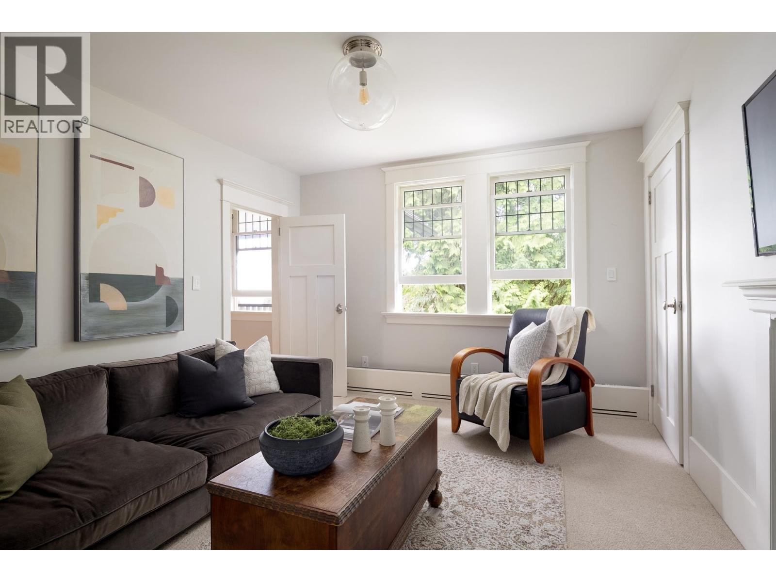 3545 DOWSLEY COURT, North Vancouver