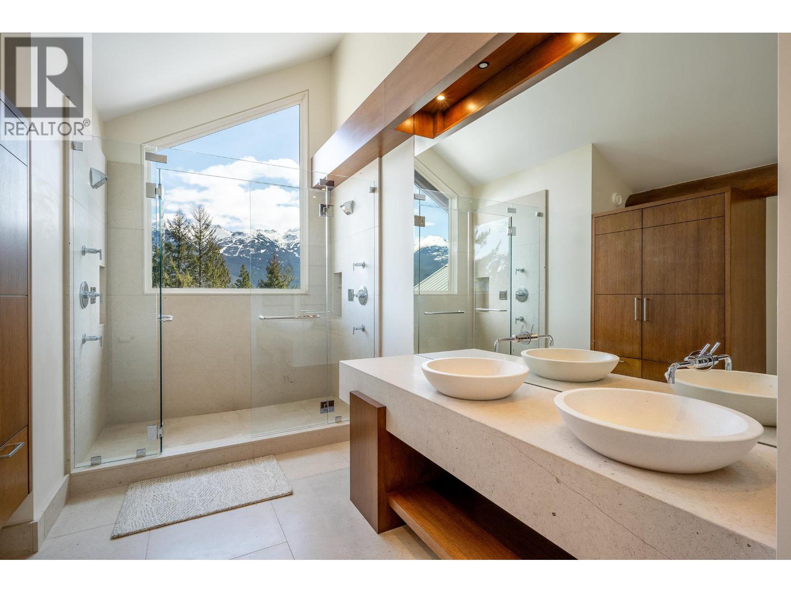 8364 MOUNTAIN VIEW DRIVE, Whistler