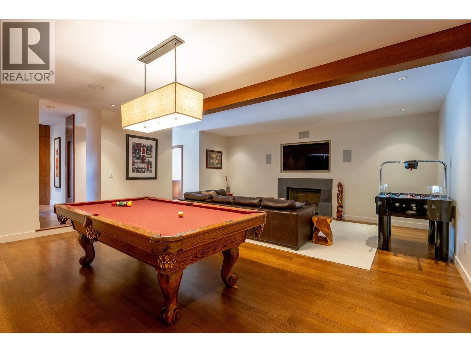 8364 MOUNTAIN VIEW DRIVE, Whistler