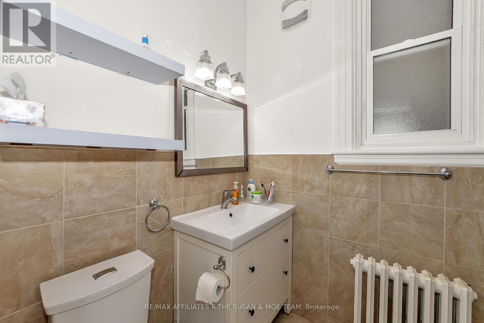194 Augusta apt 1