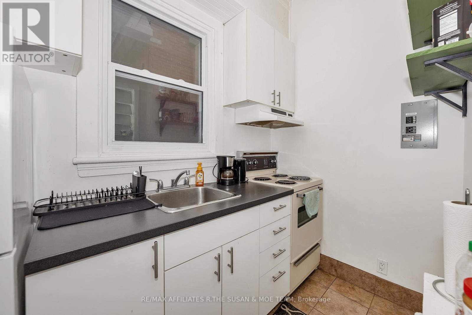 194 Augusta apt 2