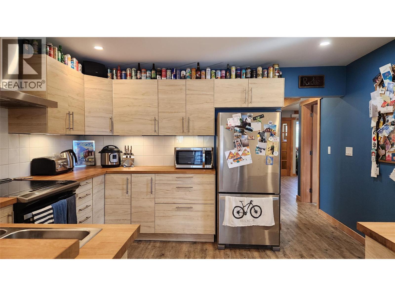 1675 LeRoi Avenue, Rossland