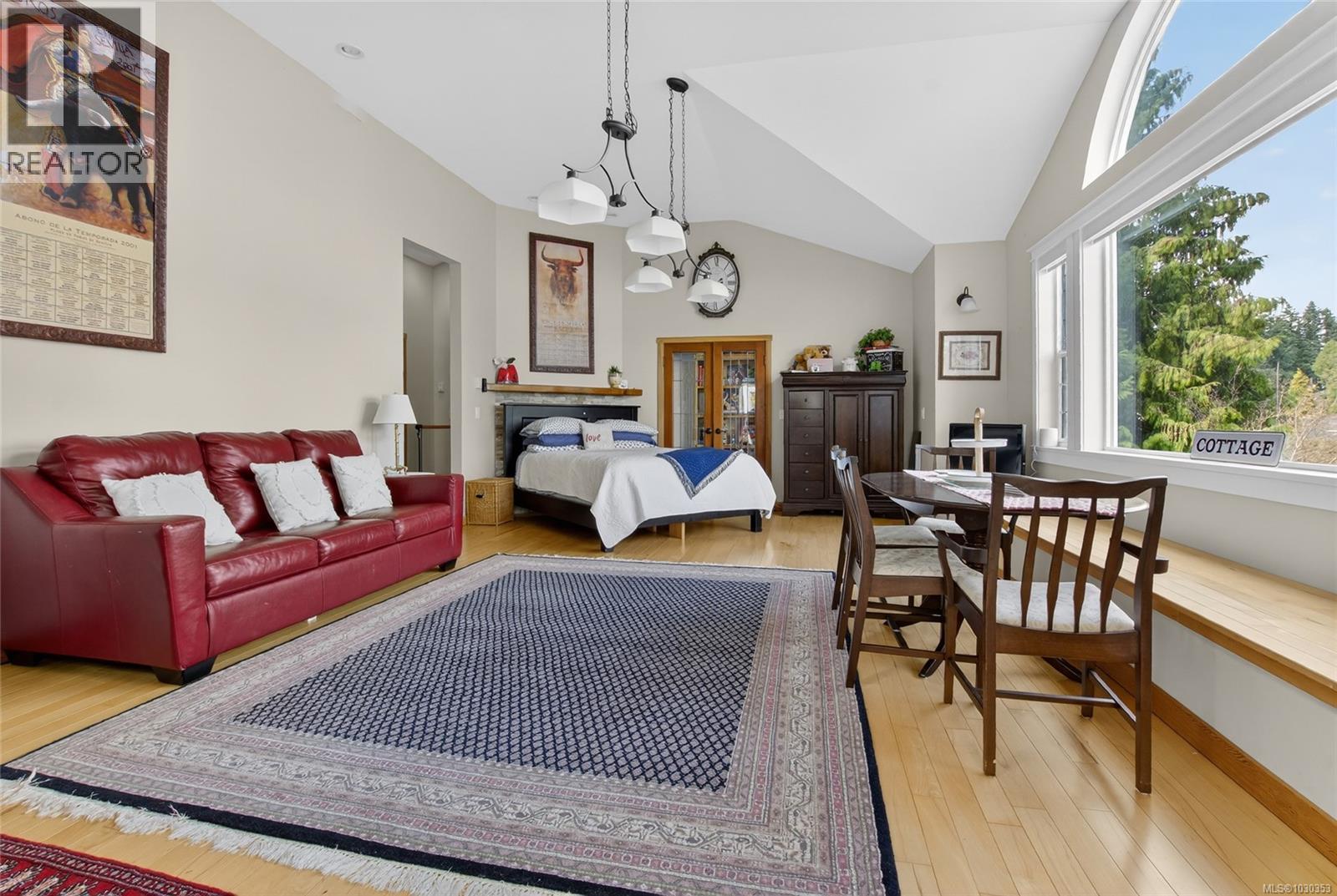 319 CHEMAINUS RD - 41