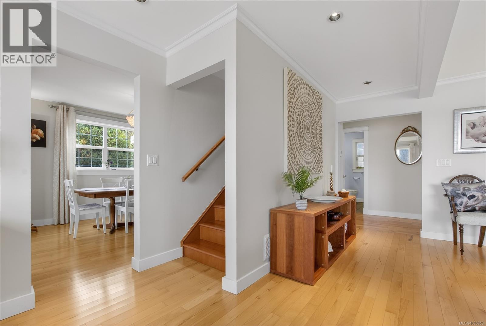 319 CHEMAINUS RD - 22