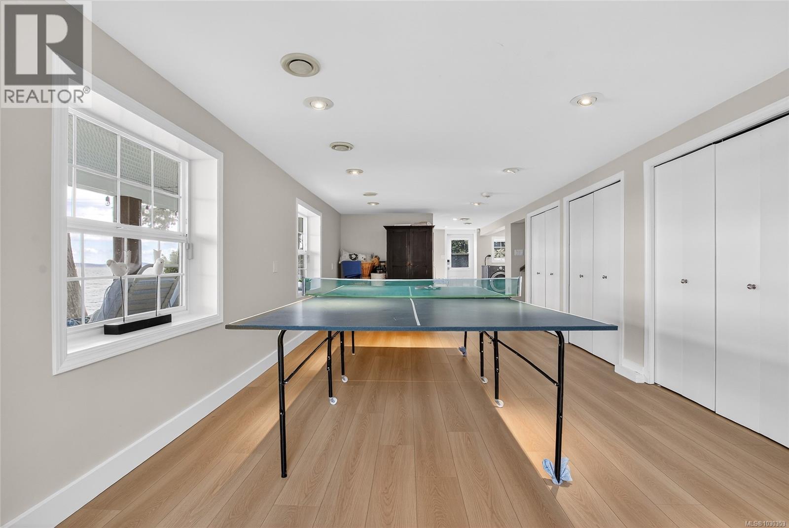 319 CHEMAINUS RD - 36