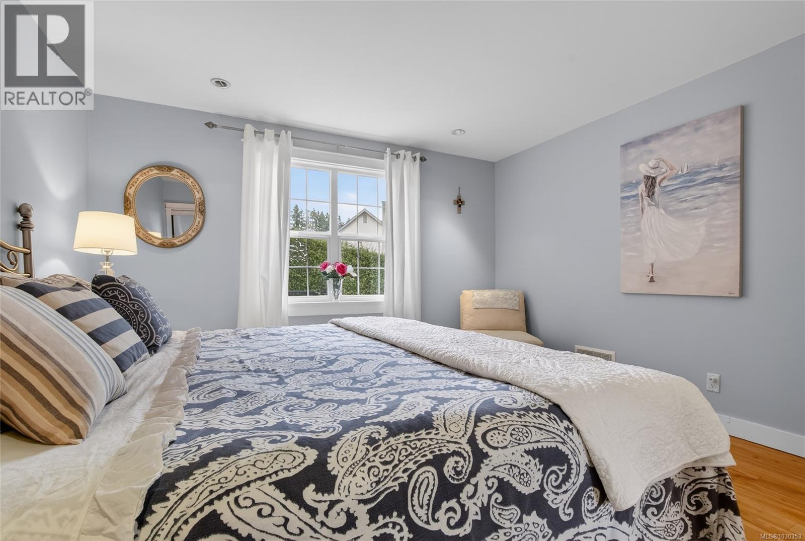 319 CHEMAINUS RD - 20