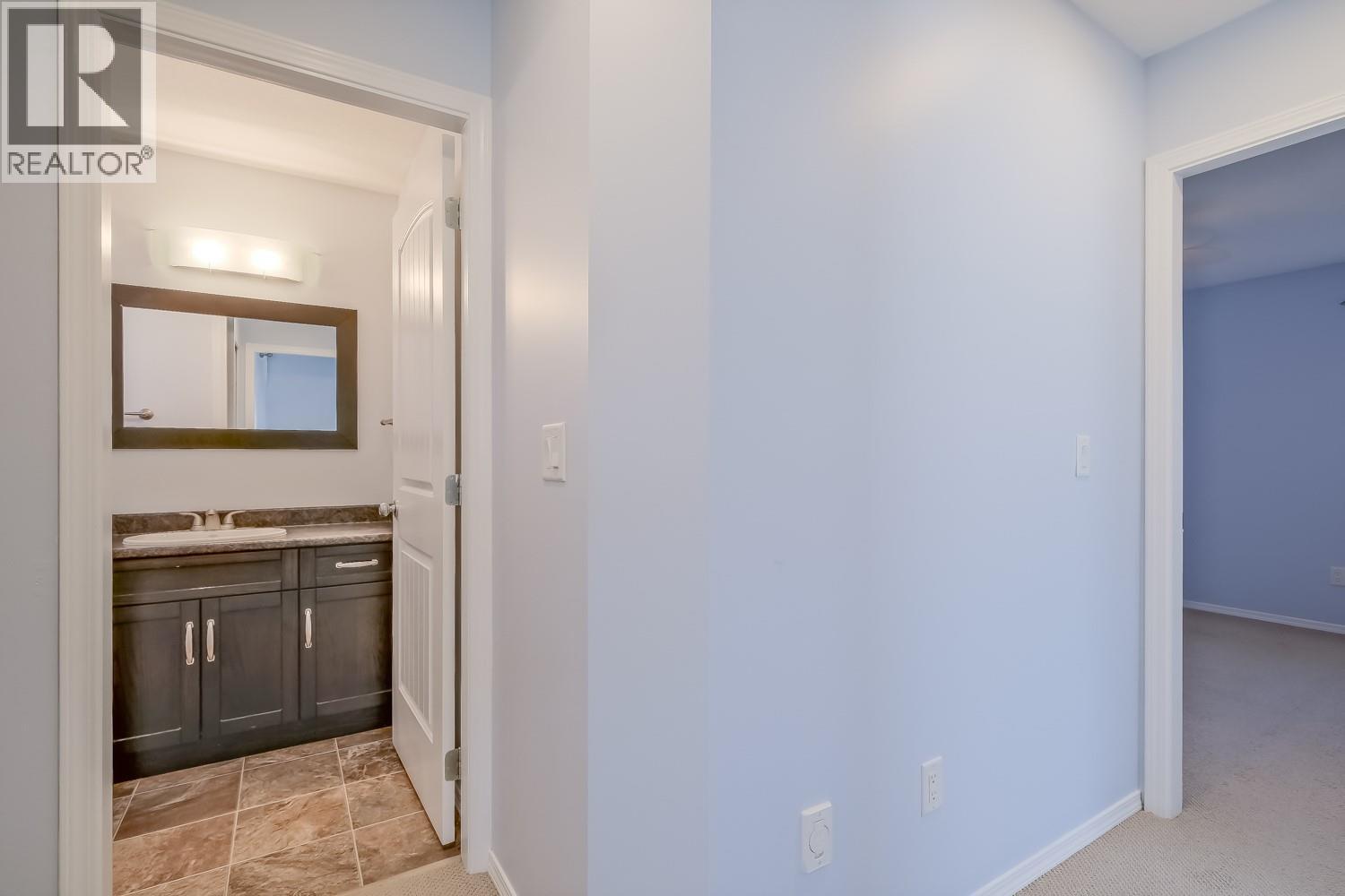 423 Tennis Street Unit# 101, Penticton