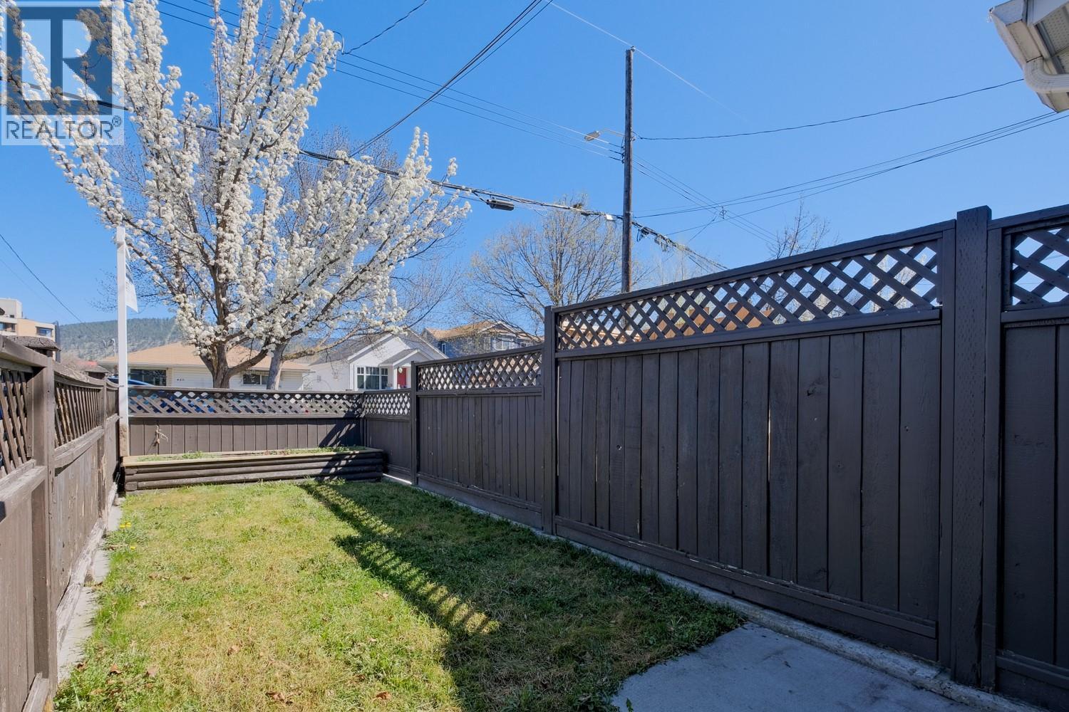 423 Tennis Street Unit# 101, Penticton