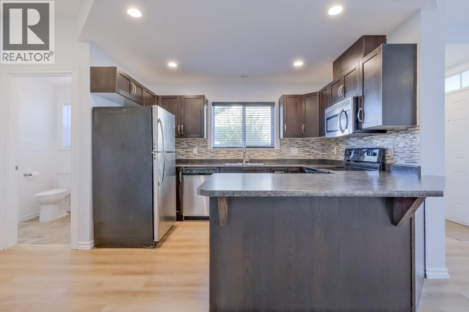 423 Tennis Street Unit# 101, Penticton