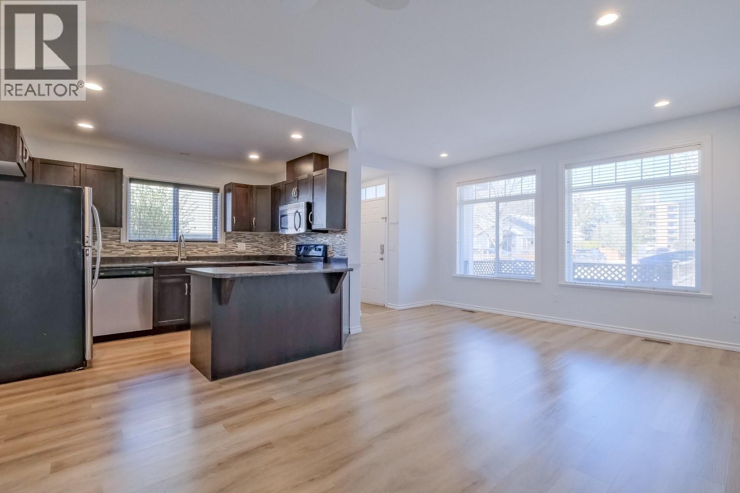 423 Tennis Street Unit# 101, Penticton