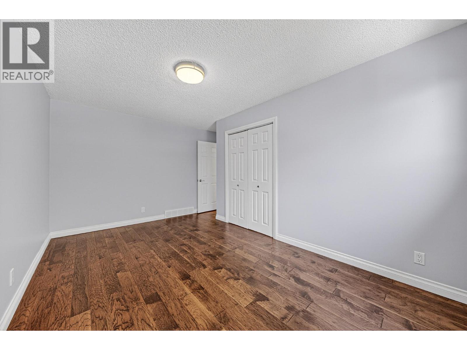 444 ENGELMANN SPRUCE DRIVE - 27