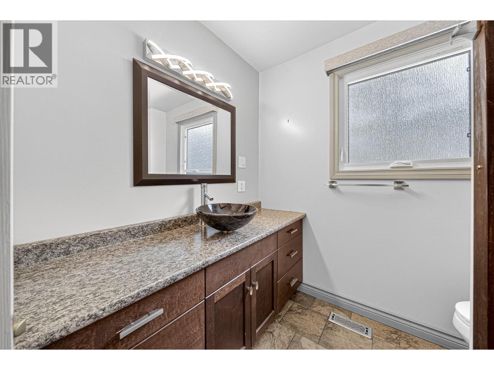 444 ENGELMANN SPRUCE DRIVE - 31