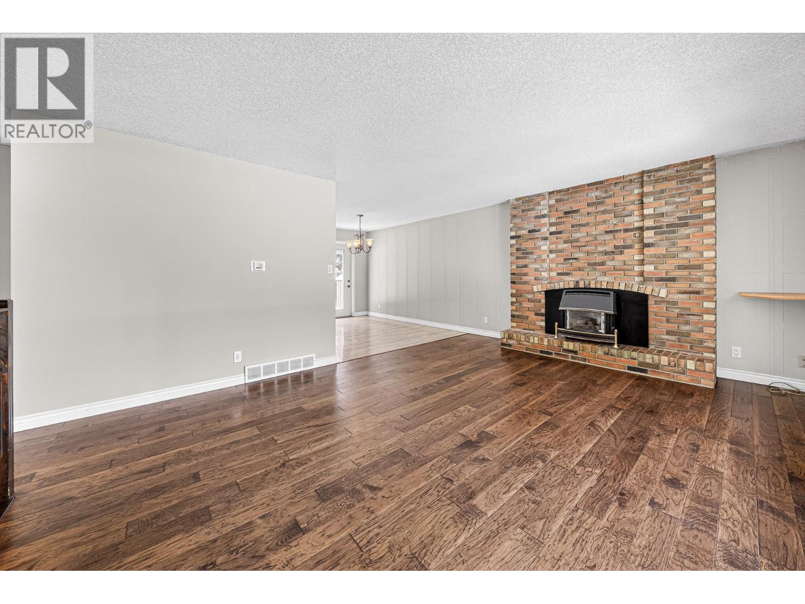 444 ENGELMANN SPRUCE DRIVE - 5