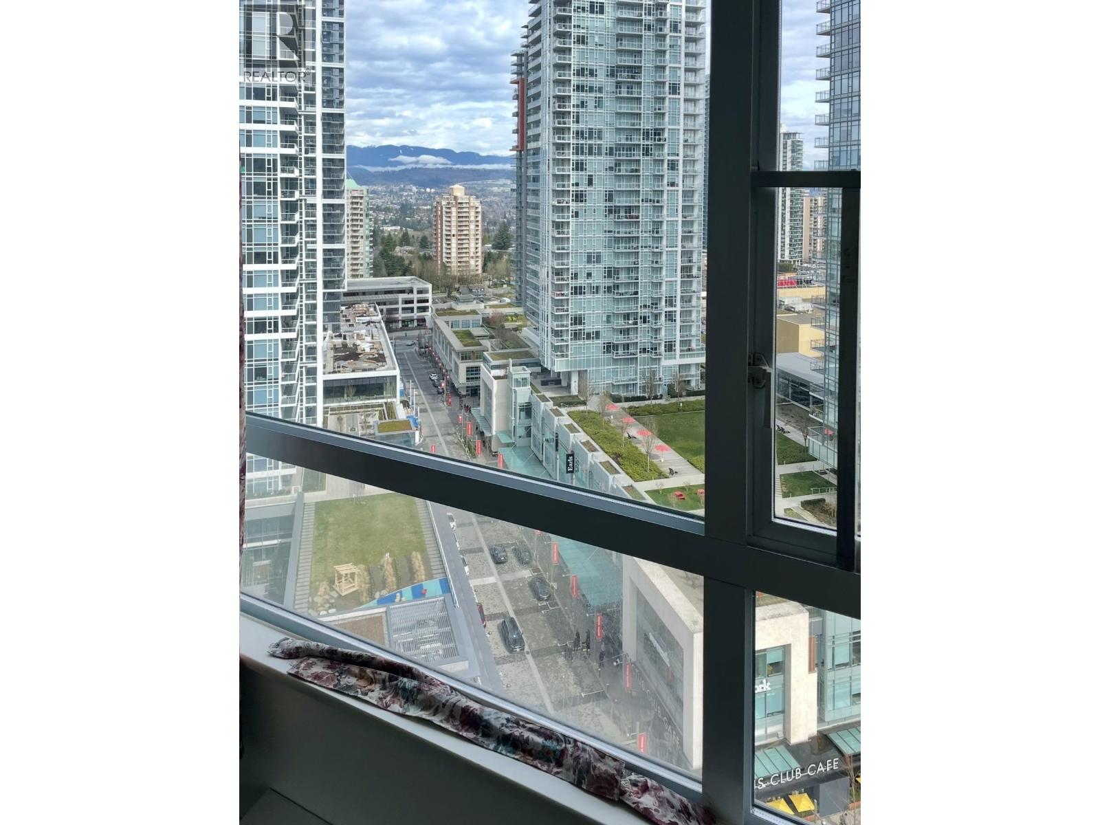 1806 6220 MCKAY AVENUE, Burnaby