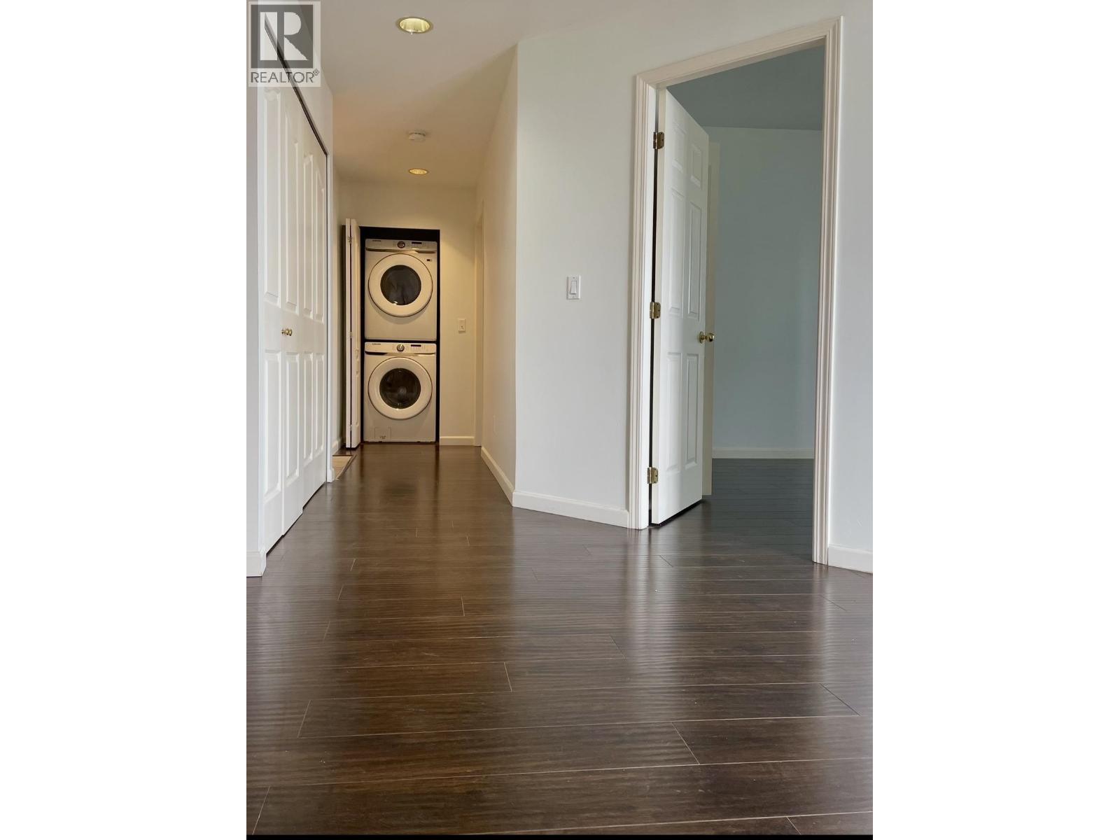 1806 6220 MCKAY AVENUE, Burnaby