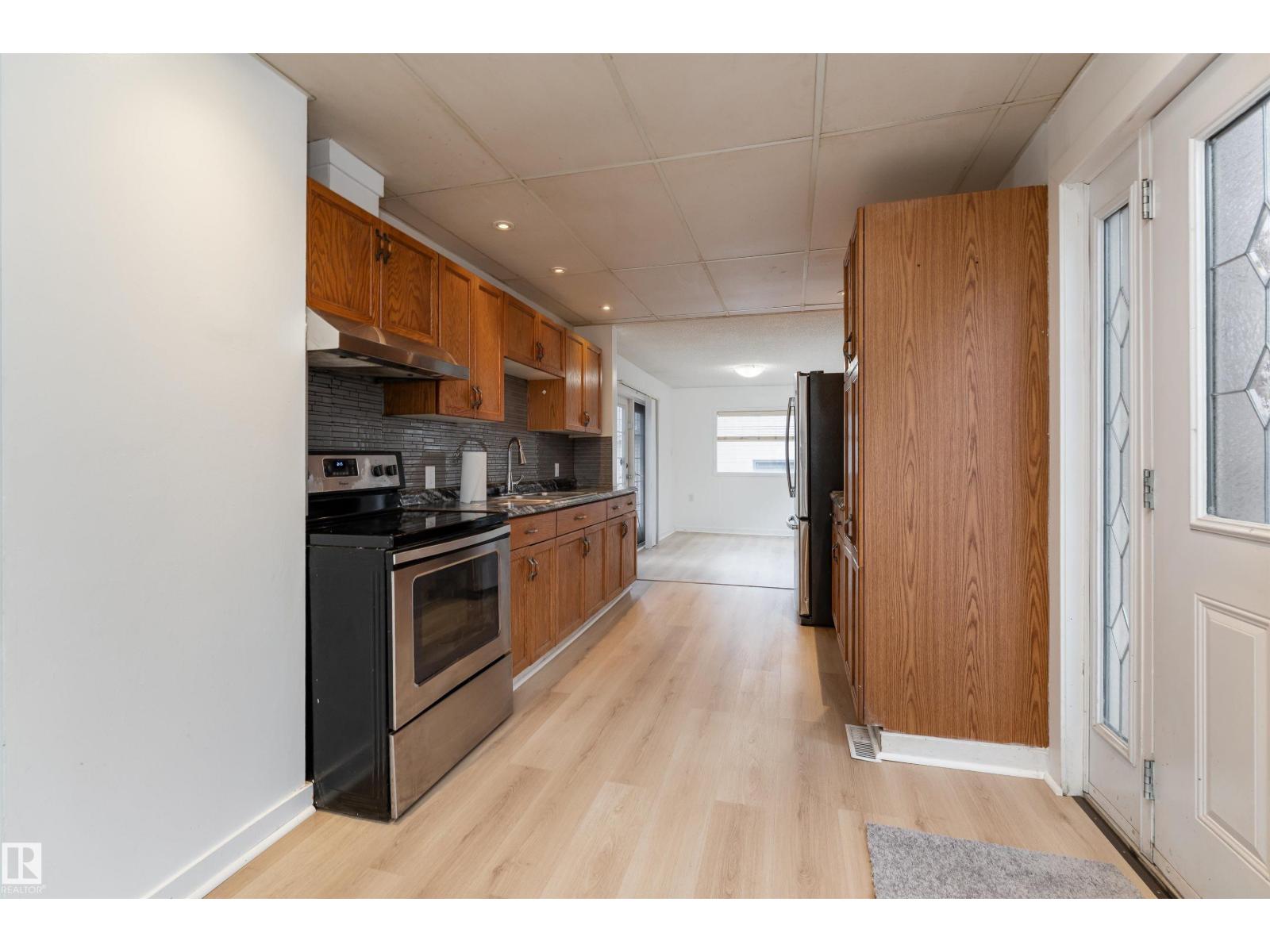 11817 44 ST NW, Edmonton