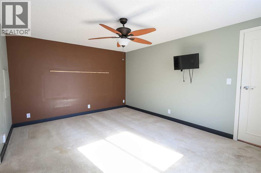 
          4915 Doncaster Avenue
            <br/>
            <span>Red Deer</span>
            , 
            <span>AB</span>
             <span>T4R2Z8</span>
         - Photo 14