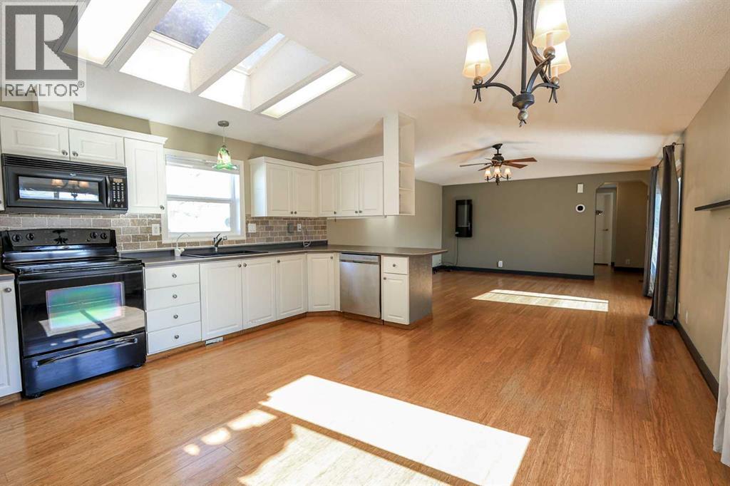 
          4915 Doncaster Avenue
            <br/>
            <span>Red Deer</span>
            , 
            <span>AB</span>
             <span>T4R2Z8</span>
         - Photo 10