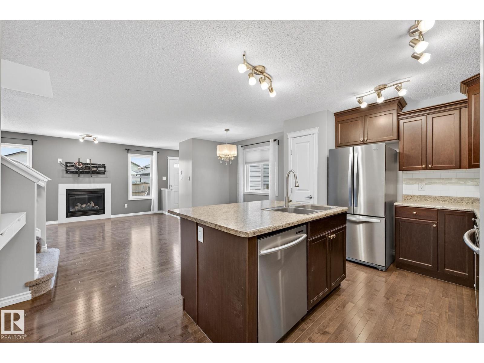 21406 94A AV NW, Edmonton