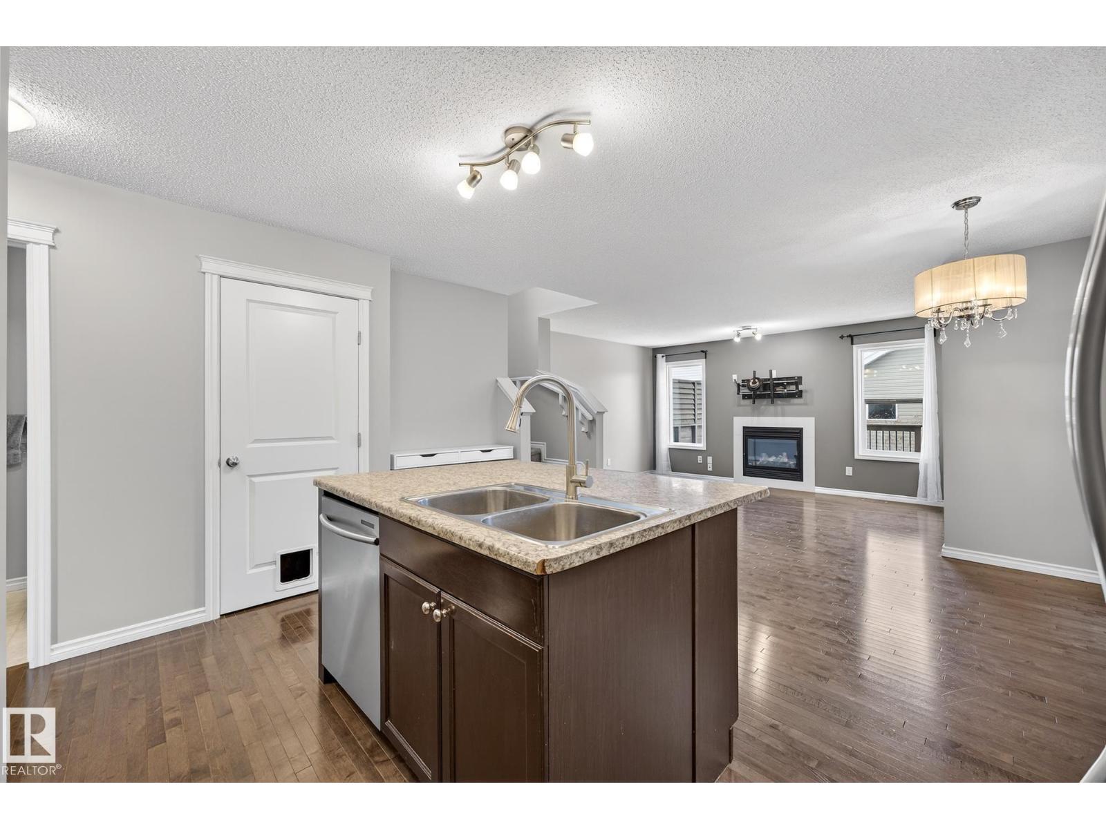 21406 94A AV NW, Edmonton