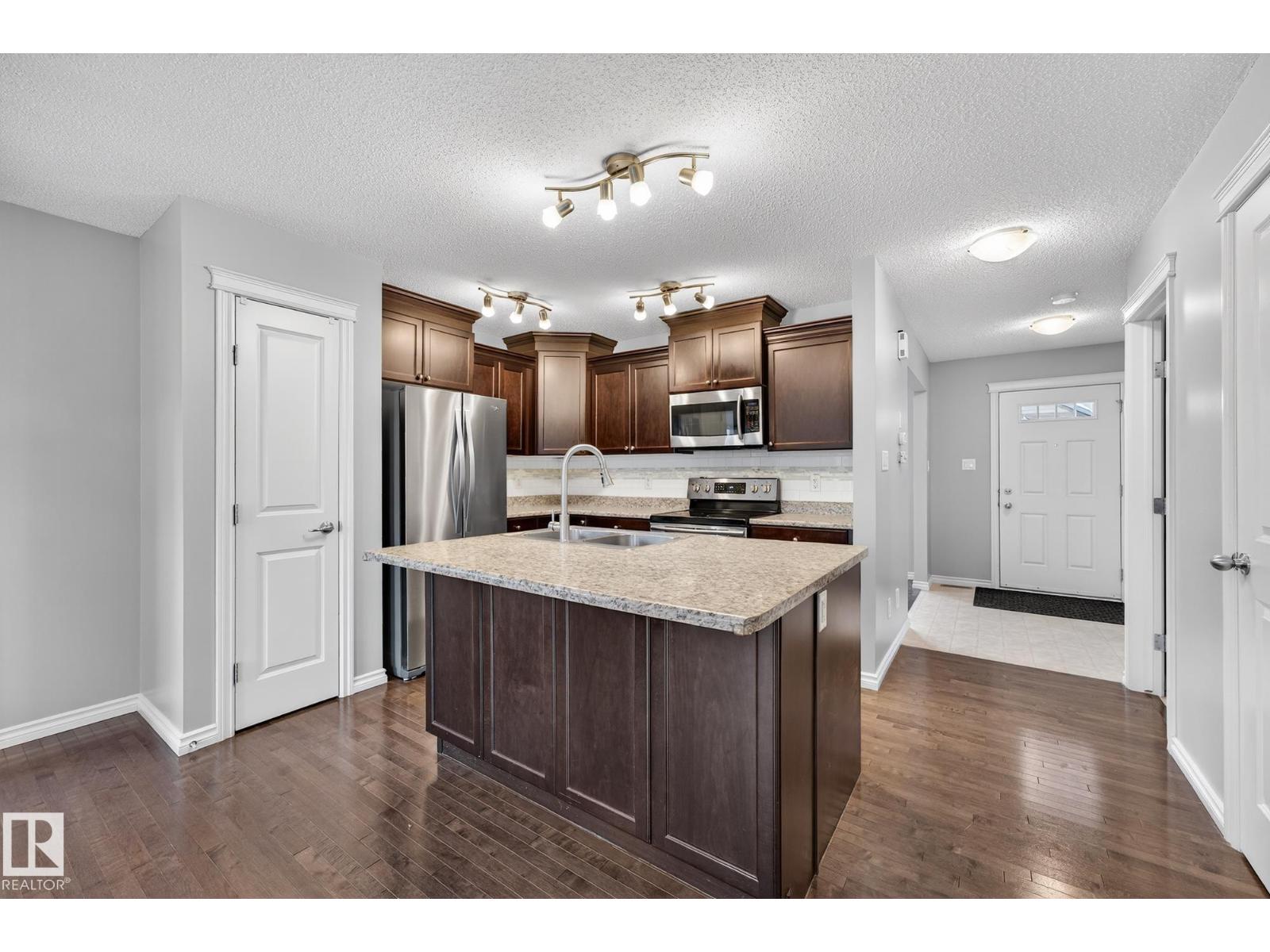 21406 94A AV NW, Edmonton