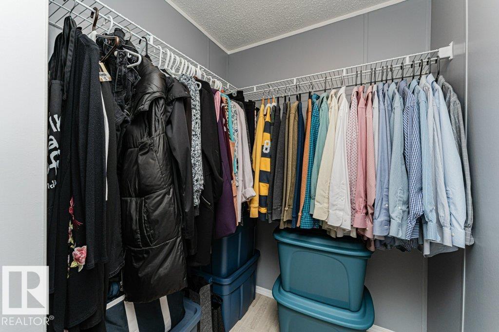 1590 Jubilee Dr, Sherwood Park