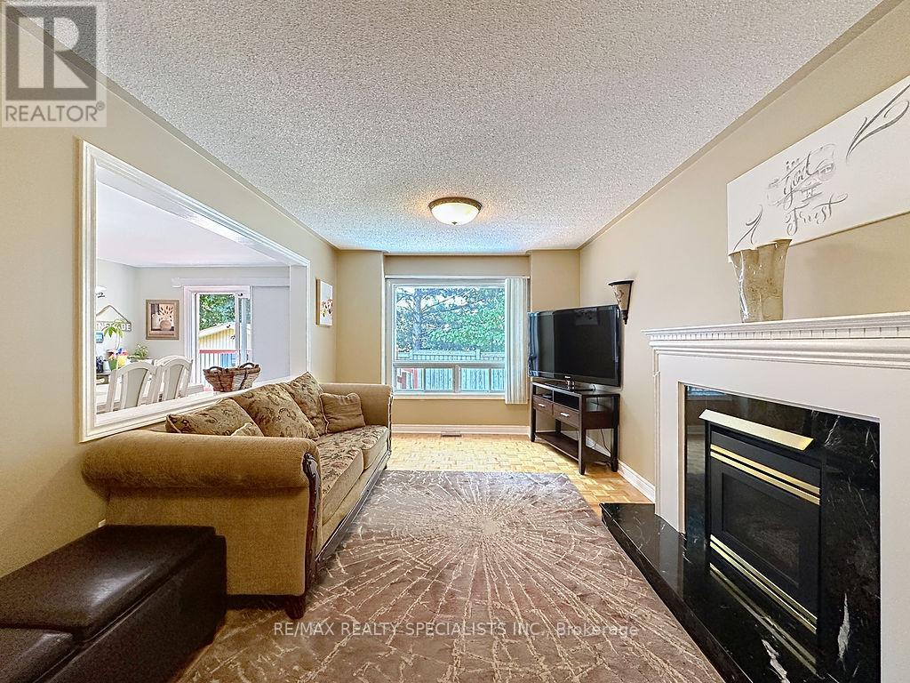 9 SIESTA COURT - Image 6
