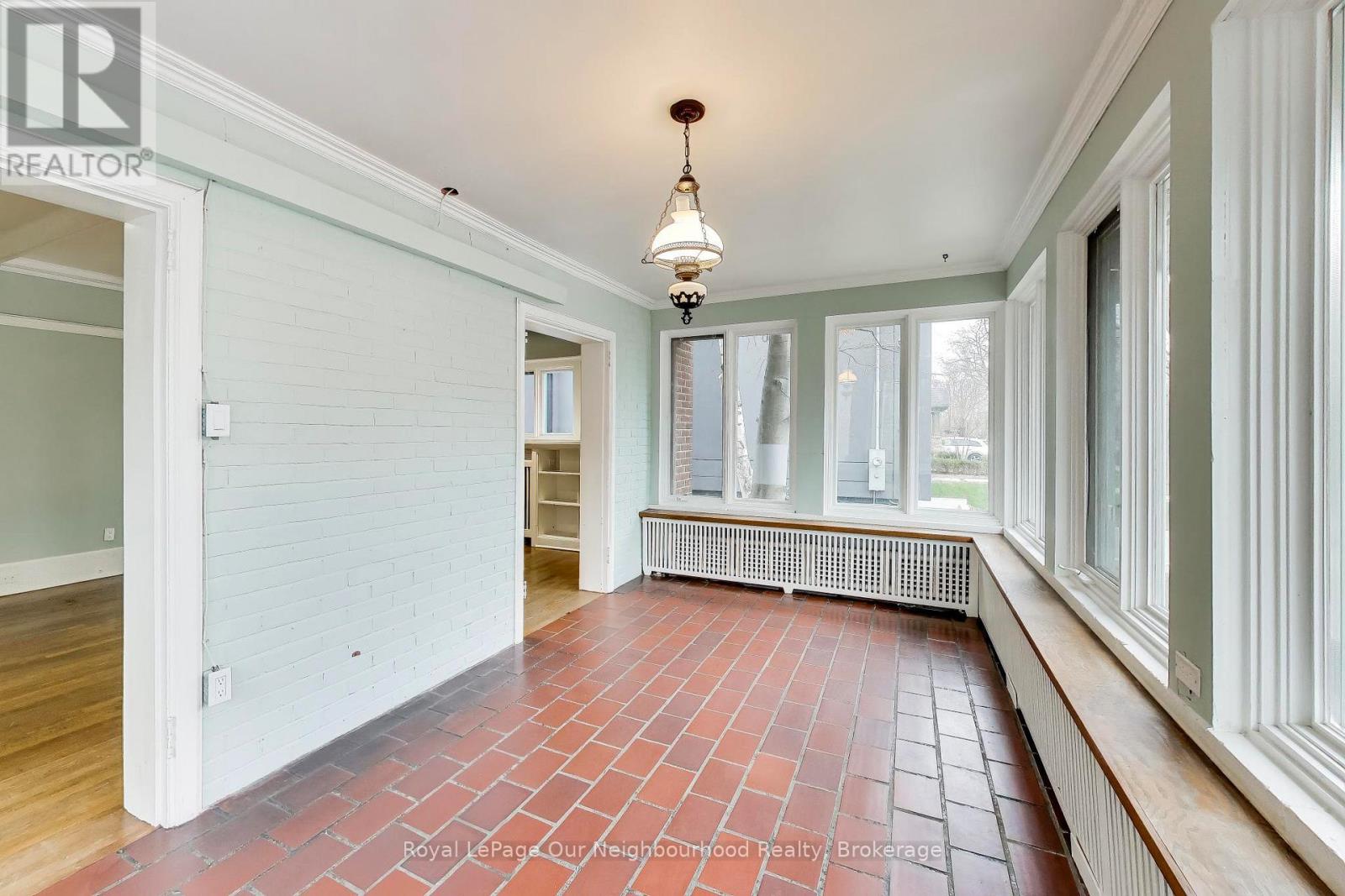 166 LYTTON BOULEVARD - 10