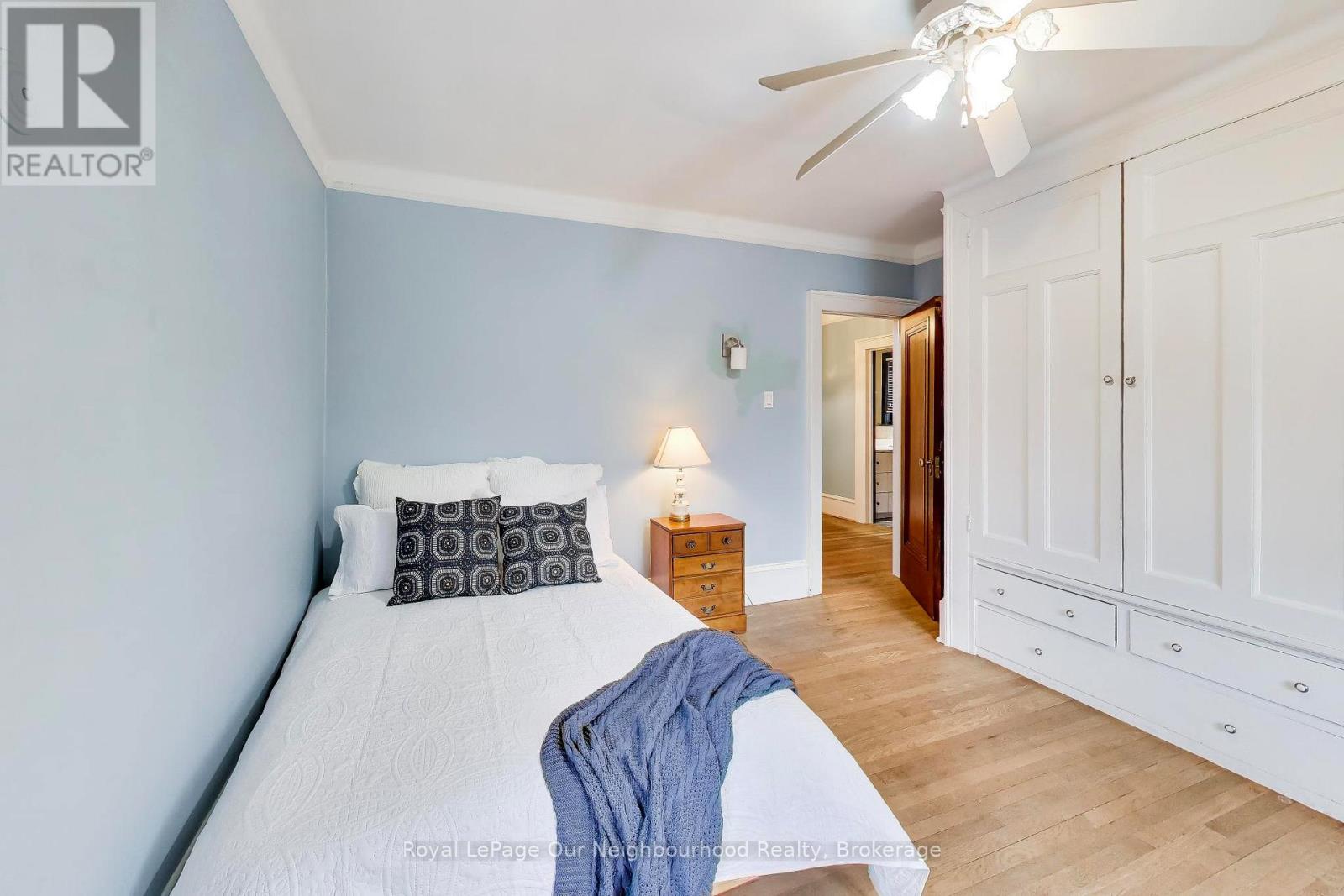 166 LYTTON BOULEVARD - 28