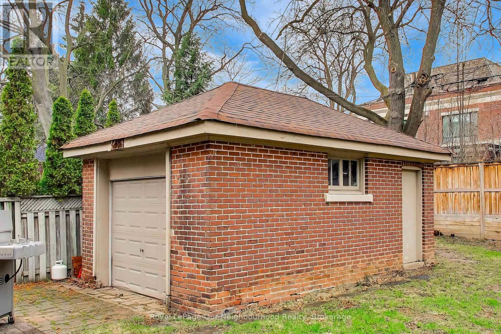 166 LYTTON BOULEVARD - 40