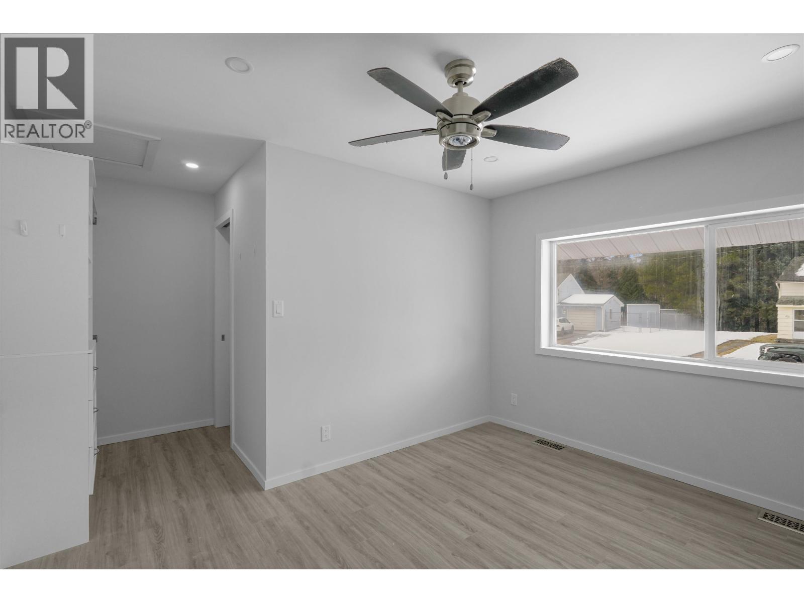 15 GANNET CRESCENT - 12