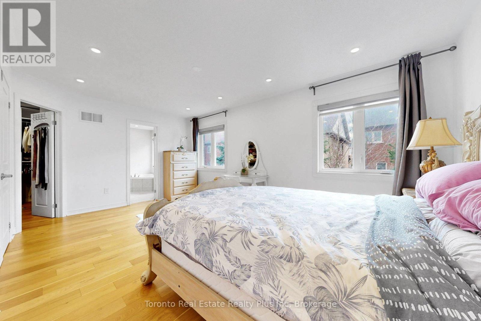 14 RIEL DRIVE - 17