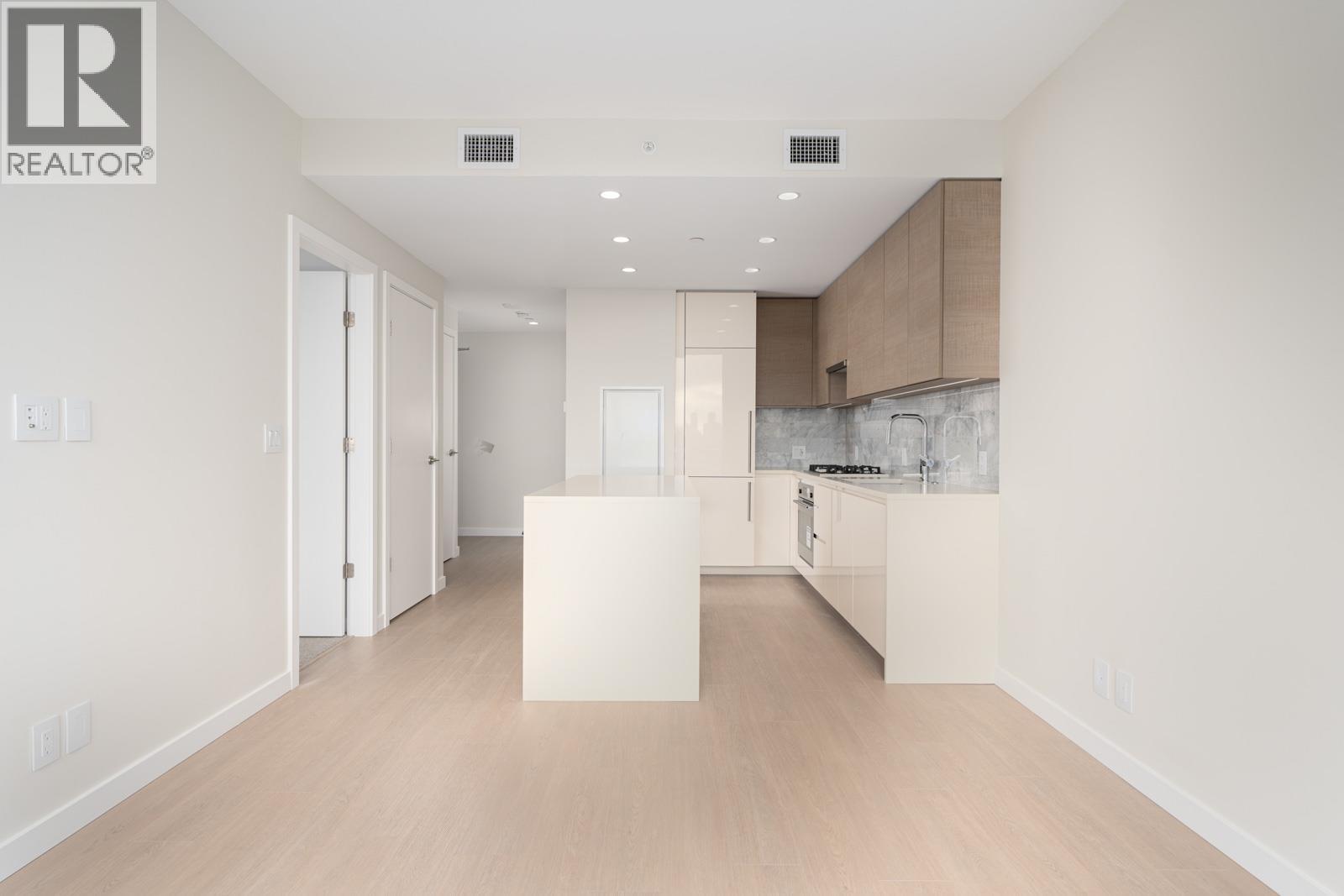 3201 4168 LOUGHEED HIGHWAY, Burnaby