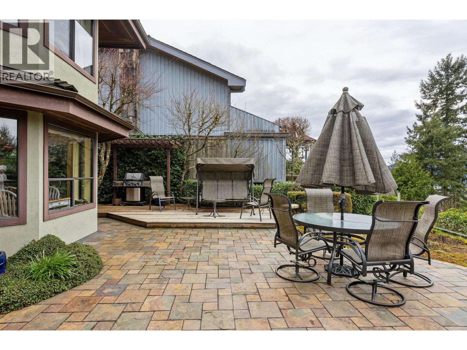 5180 MEADFEILD ROAD, West Vancouver