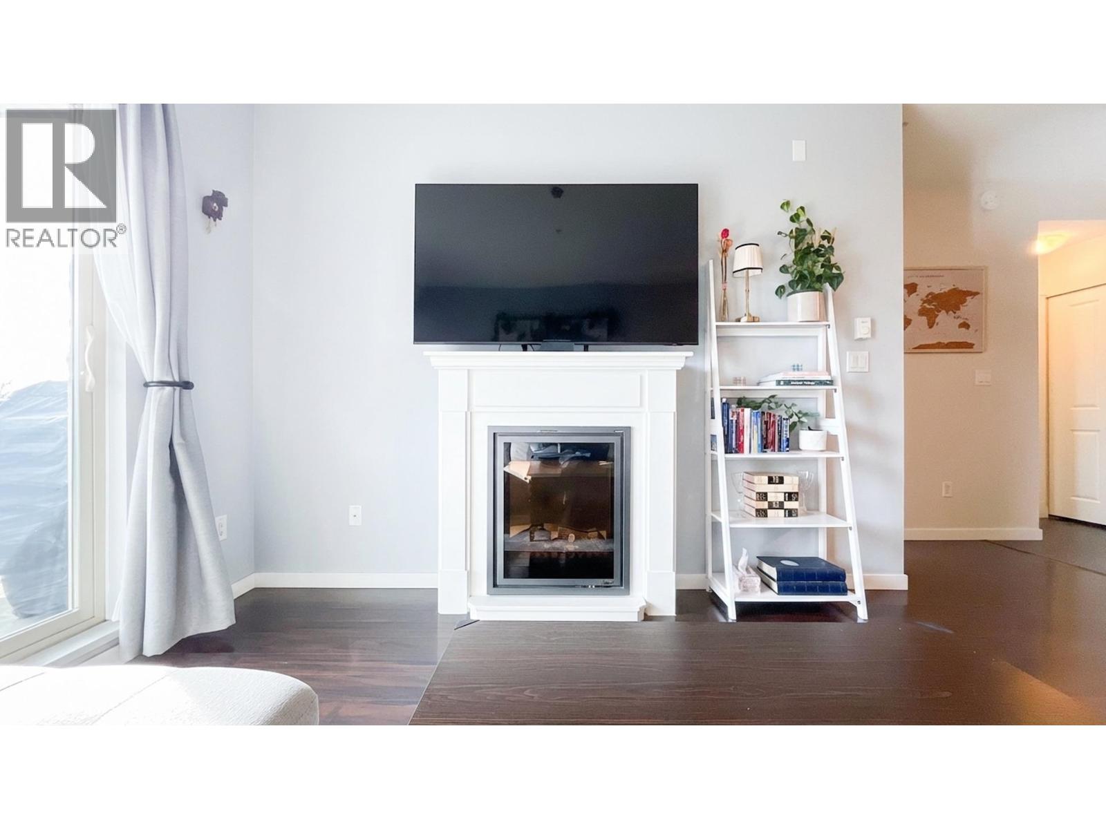 308 22290 NORTH AVENUE, Maple Ridge