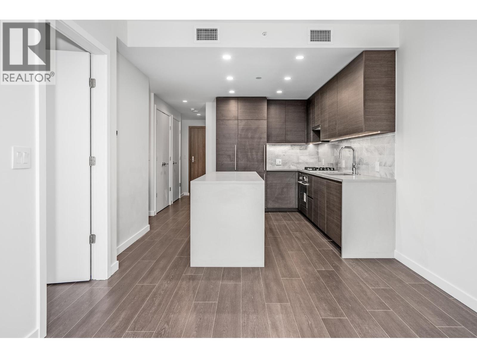 2009 4168 LOUGHEED HIGHWAY, Burnaby