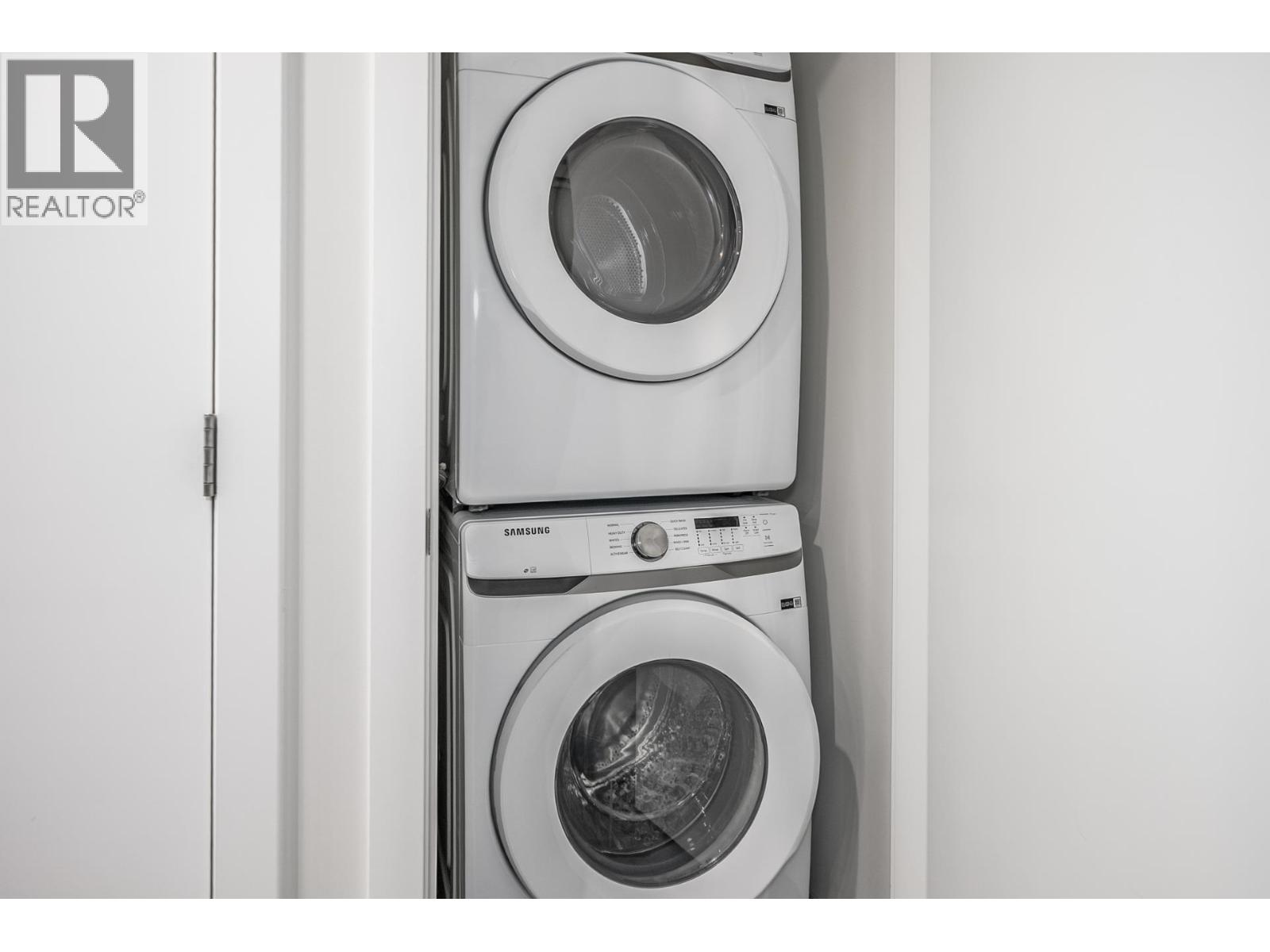 2009 4168 LOUGHEED HIGHWAY, Burnaby