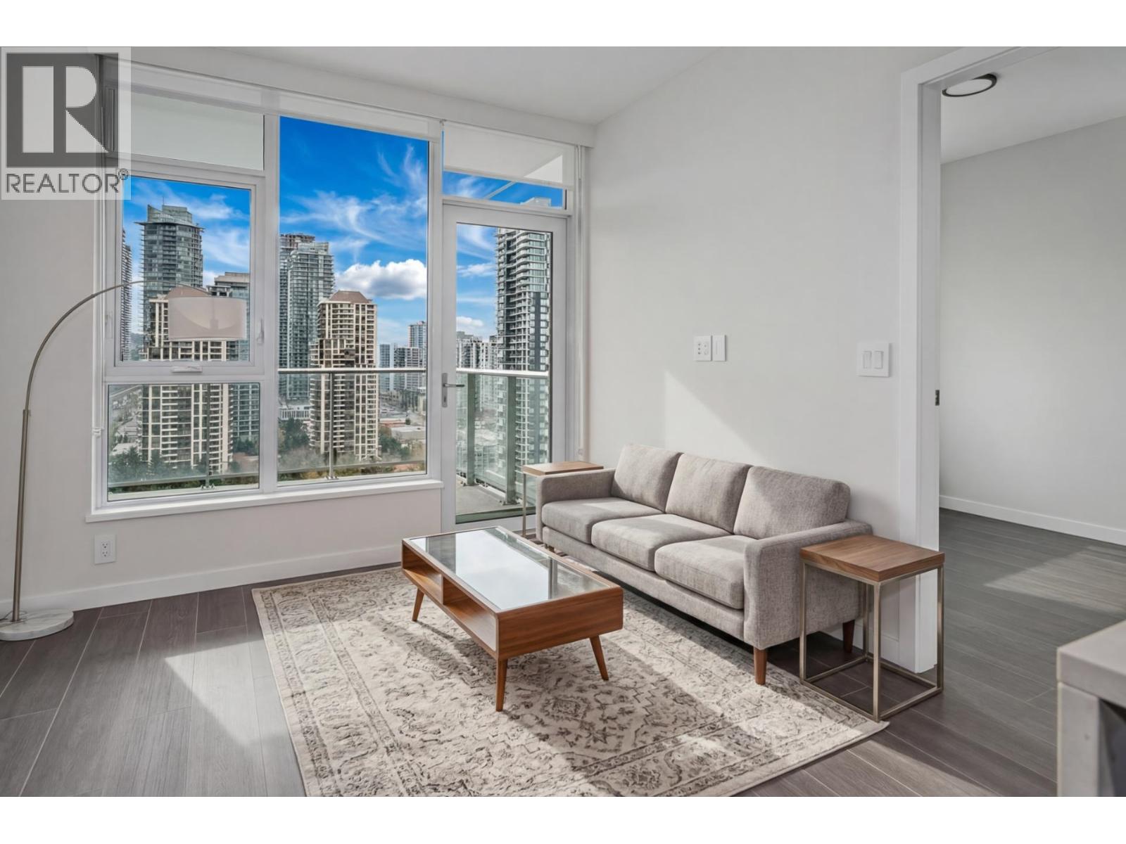 2009 4168 LOUGHEED HIGHWAY, Burnaby