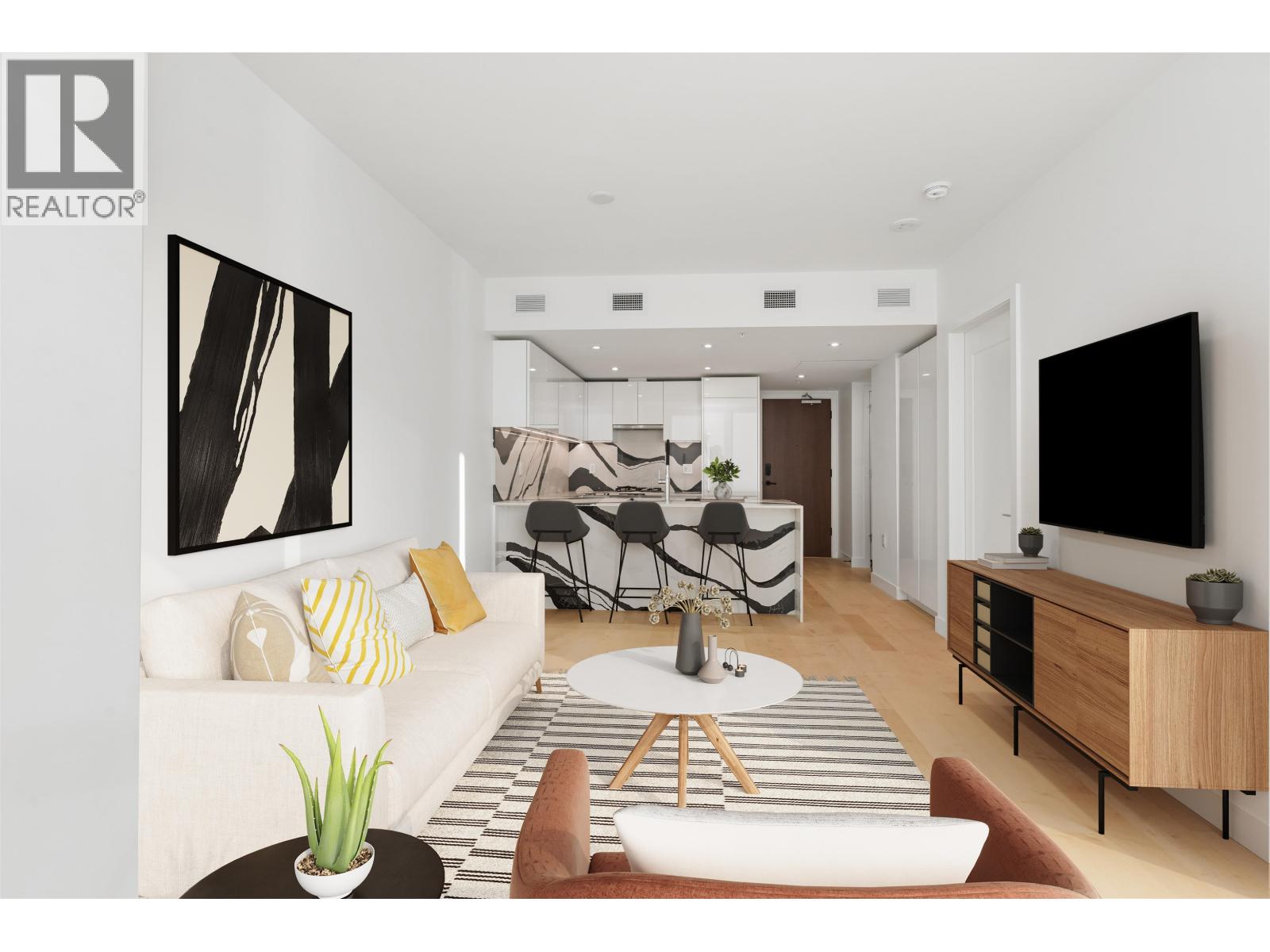 1004 135 E 13TH STREET, North Vancouver