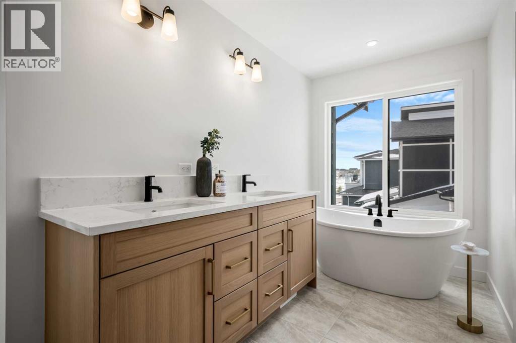 28 Sunvalley View, Cochrane