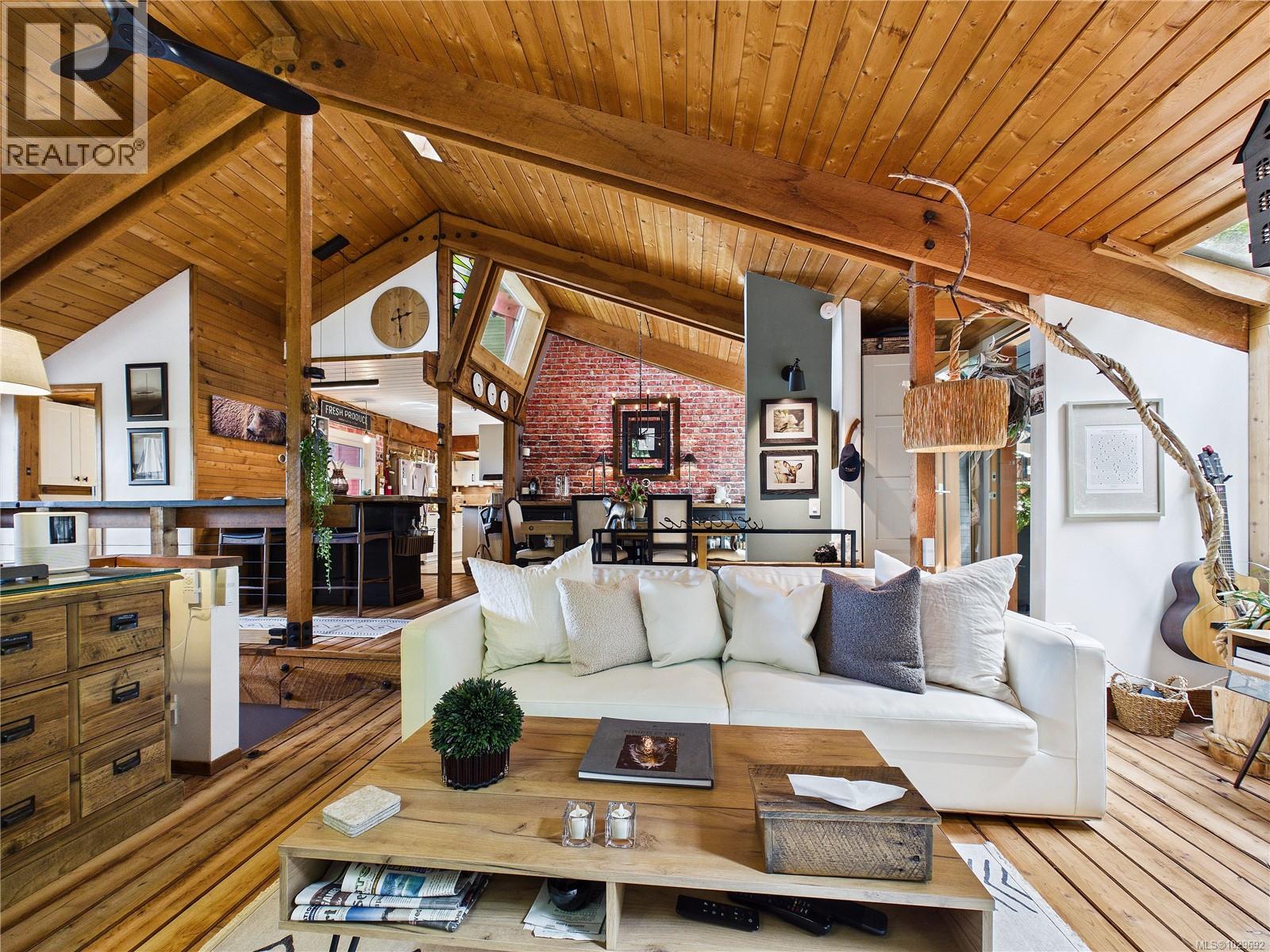 182 Devine Dr, Salt Spring