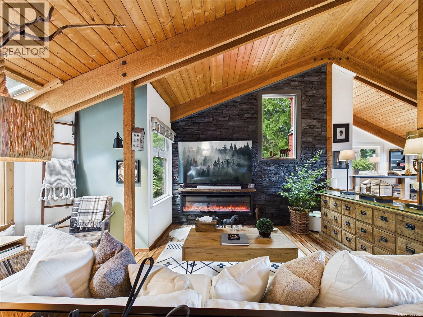 182 Devine Dr, Salt Spring