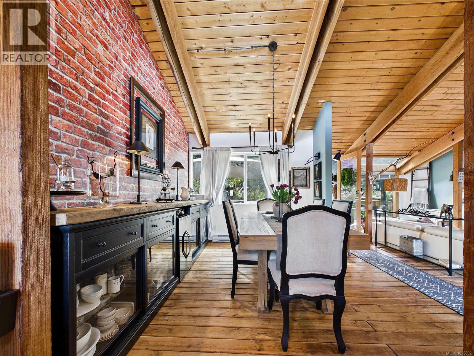 182 Devine Dr, Salt Spring