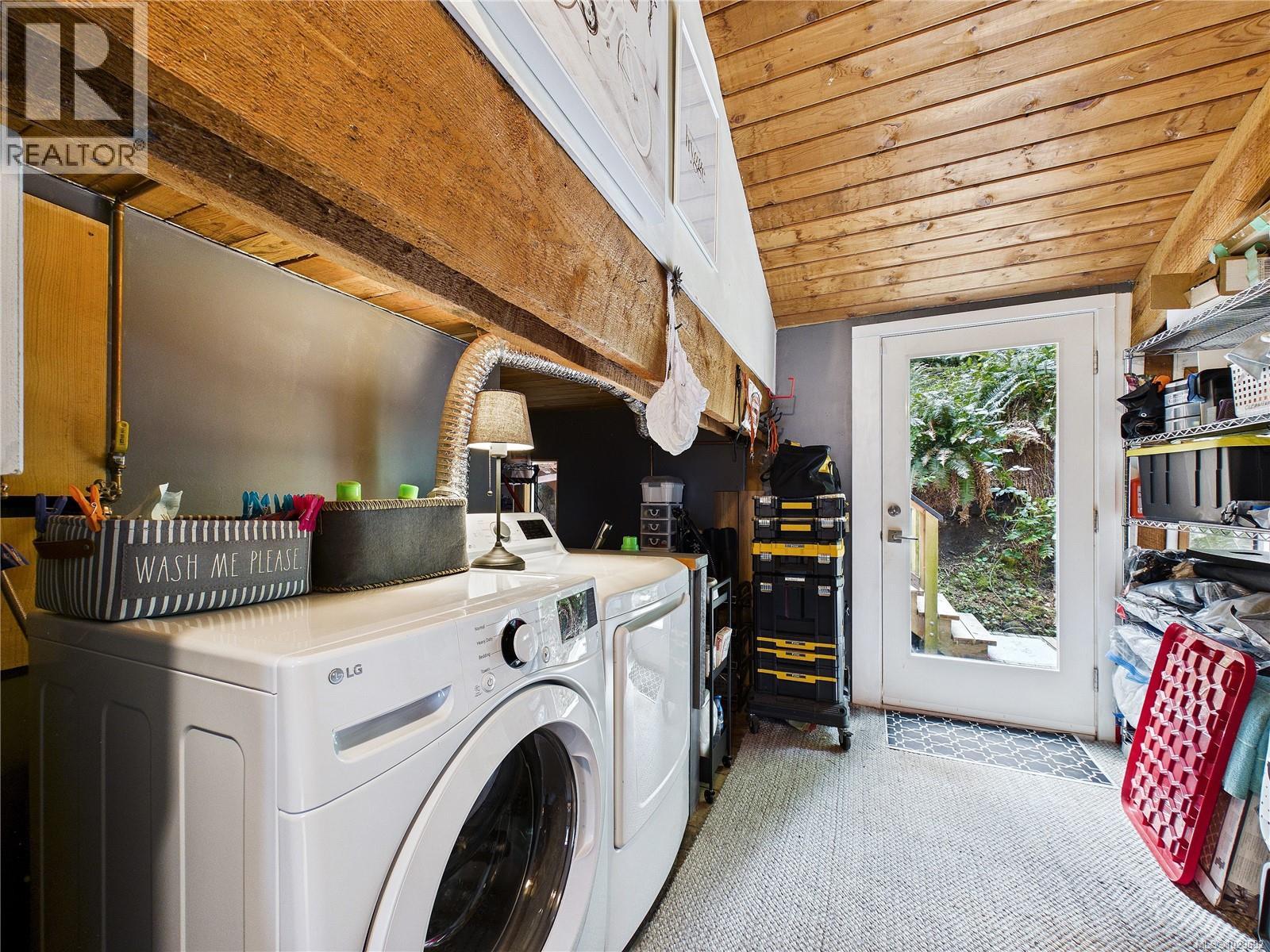 182 Devine Dr, Salt Spring