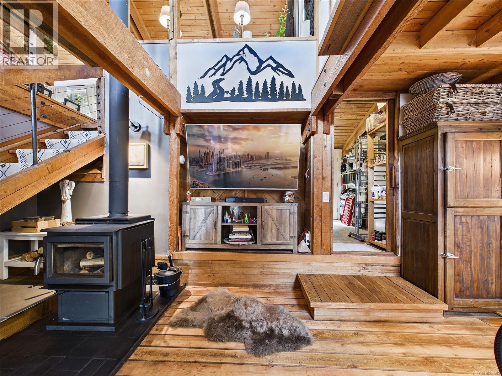 182 Devine Dr, Salt Spring